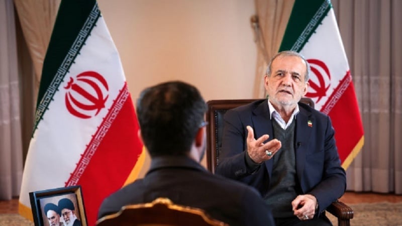 প্রতিবেশী দেশগুলোর সঙ্গে করিডোর চালুকে সর্বাগ্রে গুরুত্ব দিচ্ছে ইরান: প্রেসিডেন্ট